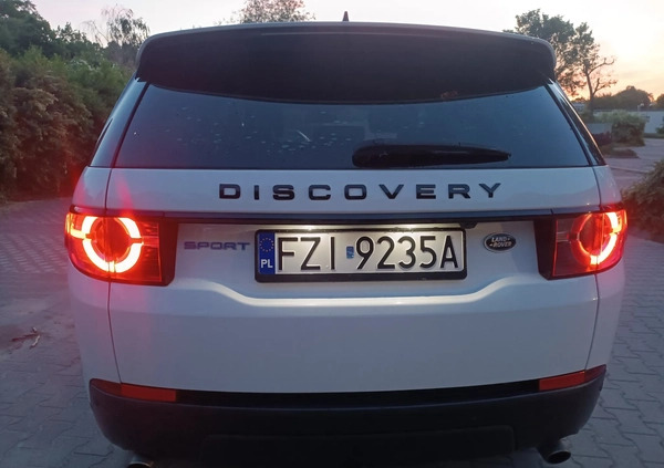 Land Rover Discovery Sport cena 63900 przebieg: 240000, rok produkcji 2017 z Ząbkowice Śląskie małe 191